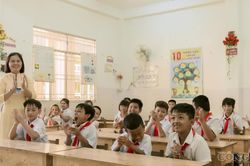 Vĩnh Long: Niềm vui đến trường của nhiều học sinh đồng bào Khmer