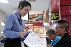 Bán vé tàu Tết: Vì sao khách đến ga mua thưa thớt?