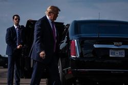 Ông Trump cảnh báo tiếp tục tấn công cơ sở hạt nhân, Iran yêu cầu Mỹ rút quân