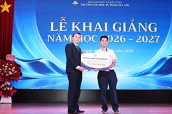 13 học sinh đạt giải Nhất quốc gia nhập học Trường ĐH Sư phạm Hà Nội