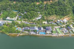 Cưỡng chế loạt homestay ven hồ Đồng Đò: 5 điều người mua đất rừng phải biết