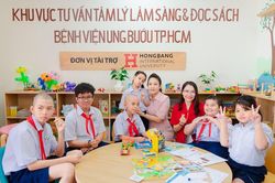 Thêm mùa hoa hướng dương nở trong những ngày điều trị