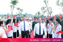Live Náo nức ngày khai trường tại Hà Tĩnh