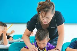 Năm học mới ở vùng biên: Khi trường là ngôi nhà, thầy cô là gia đình