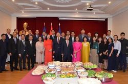 Việt - Lào tiếp tục vun đắp tình hữu nghị đặc biệt