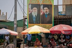 'Ngày D kinh tế' với Iran vẫn chỉ dừng ở các đòn nhỏ giọt
