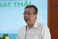 Kỷ luật Thứ trưởng Bộ Nông nghiệp và Môi trường Hoàng Trung