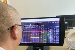 Loạt công ty chứng khoán đặt kỳ vọng VN-Index chinh phục mốc 1.900 điểm