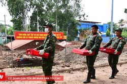Quy tập 11 bộ hài cốt liệt sĩ tại Công viên Lê Thị Riêng