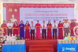 Học sinh vùng biên thành phố Đồng Nai nô nức chào năm học mới