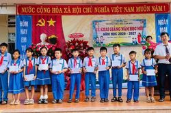 Gia Lai: Tiếp sức học sinh khó khăn đầu năm học mới