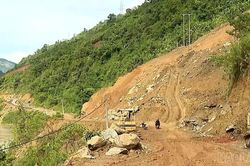 Chủ động phòng chống sạt lở đất đá, đảm bảo an toàn giao thông