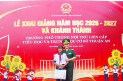 Biên phòng Lâm Đồng đồng hành cùng học sinh vùng biên trong năm học mới