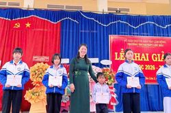 Tiếp sức đến trường cho học sinh Trường THCS - THPT Lộc Bắc