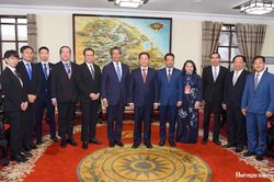 Bí thư Thành ủy Nguyễn Đình Trung tiếp Đại sứ Đặc mệnh Toàn quyền Nhật Bản tại Việt Nam