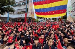 Hơn 2,3 triệu học sinh Hà Nội hân hoan đón khai giảng năm học mới