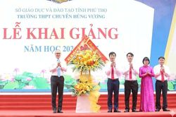 Phú Thọ: Rộn ràng ngày hội khai trường, quyết tâm nâng cao chất lượng giáo dục