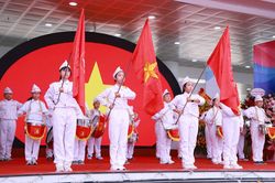 Hơn 23 triệu học sinh chào năm học mới dưới nắng thu rực rỡ
