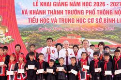 Phó Chủ tịch Thường trực Quốc hội Đỗ Văn Chiến dự khai giảng tại Bình Liêu