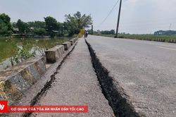 Quảng Bị, Hà Nội: Mặt đường nứt tách kéo dài, nguyên nhân do đâu?