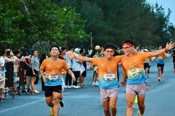 Tìm kiếm nhân chứng, đồ vật các vụ rạch túi vận động viên marathon