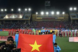 CLB Công an Hà Nội thắng Hồng Lĩnh Hà Tĩnh 2-0 trong ngày ra quân