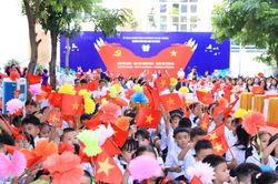 Hà Nội tưng bừng khai giảng năm học mới 2026 - 2027