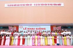 Trường Tiểu học Bùi Quốc Khái hân hoan chào đón năm học mới