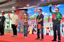 Hơn 5.000 người trải nghiệm 'Trở về thời khắc thiêng liêng' ở Đà Nẵng