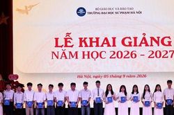 Trường Đại học Sư phạm Hà Nội vinh danh 44 tân sinh viên xuất sắc