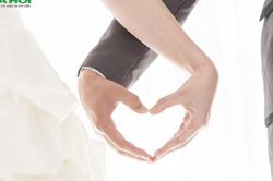 Kết hôn muộn: Vì sao giới trẻ ngày càng nhiều người ngại cưới, ngại sinh con?
