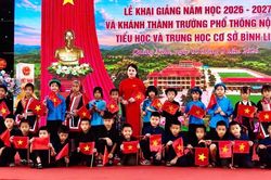 Rộn ràng ngày khai giảng của gần 372.000 học sinh Quảng Ninh