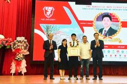 Sinh viên y Huế bước vào chặng đường mới cùng lời nhắn về trách nhiệm thầy thuốc