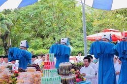 TPHCM: Cầu siêu anh hùng liệt sĩ tại Công viên Lê Thị Riêng