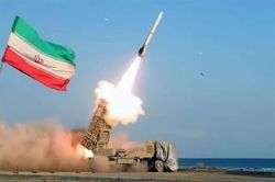 Iran tuyên bố tấn công tàu quân sự Mỹ