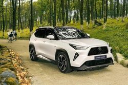 Top 5 mẫu xe Toyota bán chạy nhất tháng 8/2026: Yaris Cross tiếp tục dẫn đầu