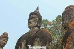 Điều kỳ bí trong khu vườn có hơn 200 pho tượng