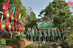 Xây dựng 'lũy thép lòng dân' nơi biên cương Tổ quốc