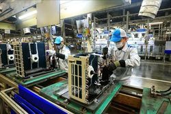 Sản xuất công nghiệp 8 tháng: Ngành chế biến, chế tạo tiếp tục giữ vai trò chủ lực
