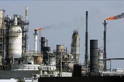 OPEC+ quyết định giữ nguyên chính sách sản lượng dầu trong tháng 10/2026