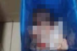 Nghe tiếng khóc trong thùng rác, nhân viên vệ sinh kiểm tra thì sốc nặng