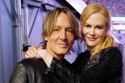 Nữ diễn viên Nicole Kidman hẹn hò trở lại sau một năm ly hôn Keith Urban, tình cảm với bạn trai mới ra sao?