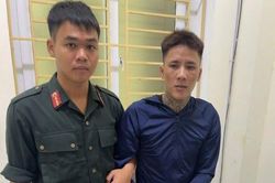 Chiếc túi xách mang bên người làm lật tẩy bí mật của nam thanh niên lúc nửa đêm