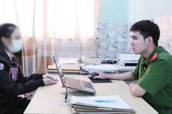 Cô gái bán vàng lấy tiền rồi đến Công an trình báo bị cướp