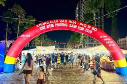 Sầm Sơn kéo dài sức hút sau mùa hè