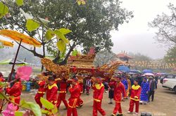 Trầm tích lịch sử giữa đại ngàn