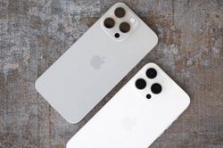 iPhone 15 Pro Max hạ giá sâu: Sức mạnh chip A17 Pro và khung Titan vẫn cực kỳ đáng mua