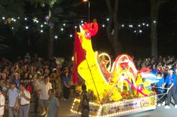 Trung thu sớm rộn ràng tại Thành cổ Sơn Tây