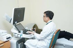 Tăng mức hưởng bảo hiểm y tế theo lộ trình, mở rộng chi trả sàng lọc sớm bệnh ung thư