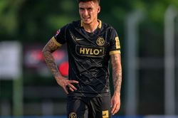 Cầu thủ Thái Lan đi vào lịch sử Bundesliga sau 47 năm